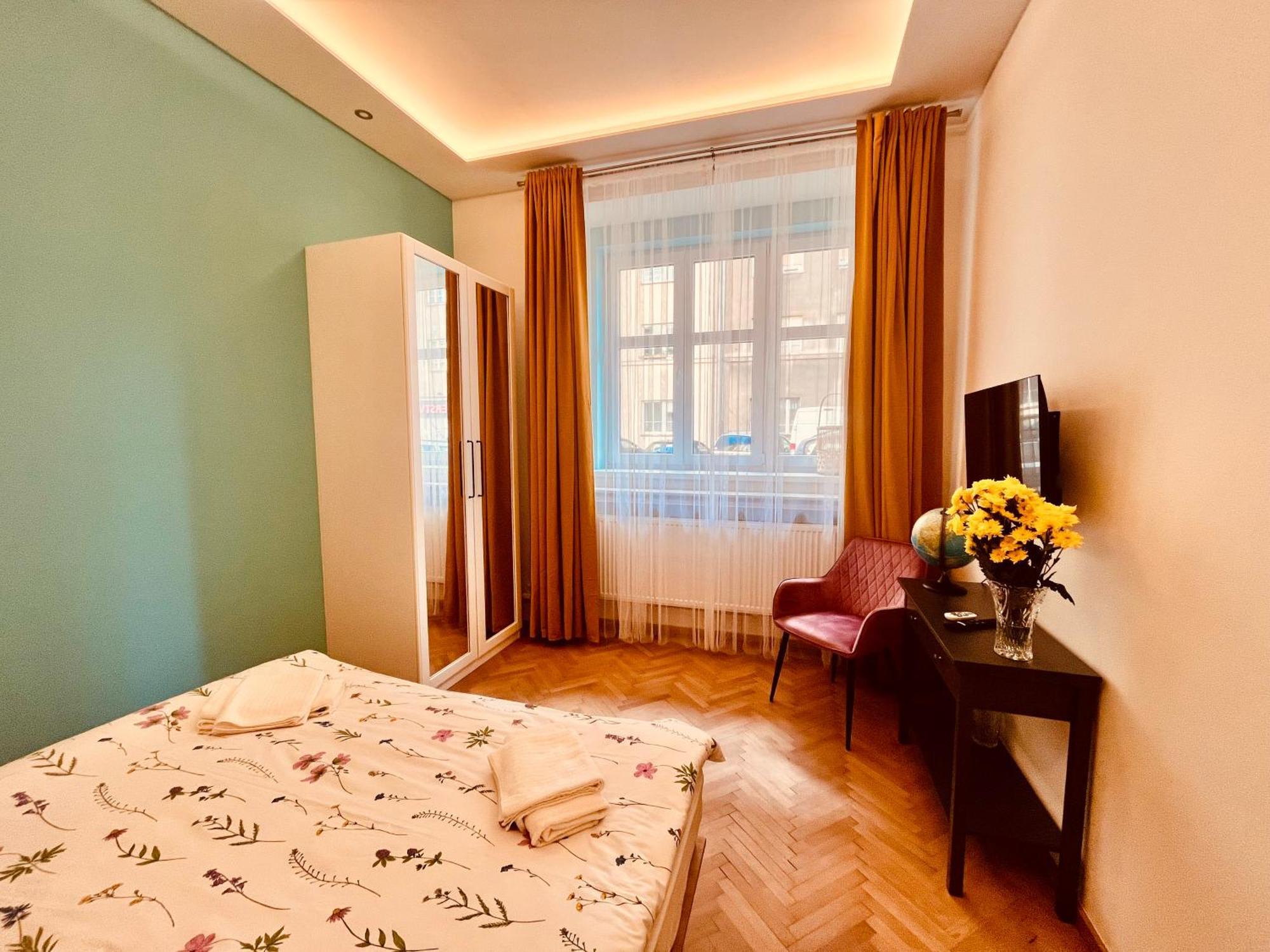 פראג Moderni Apartman Na Hluboke V Praze - Idealni Pro 4 מראה חיצוני תמונה