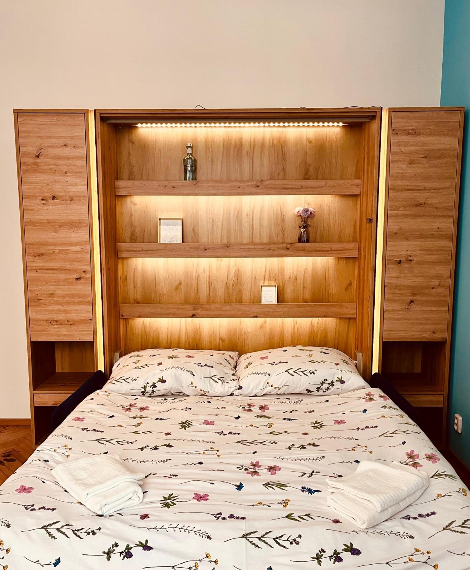 פראג Moderni Apartman Na Hluboke V Praze - Idealni Pro 4 מראה חיצוני תמונה